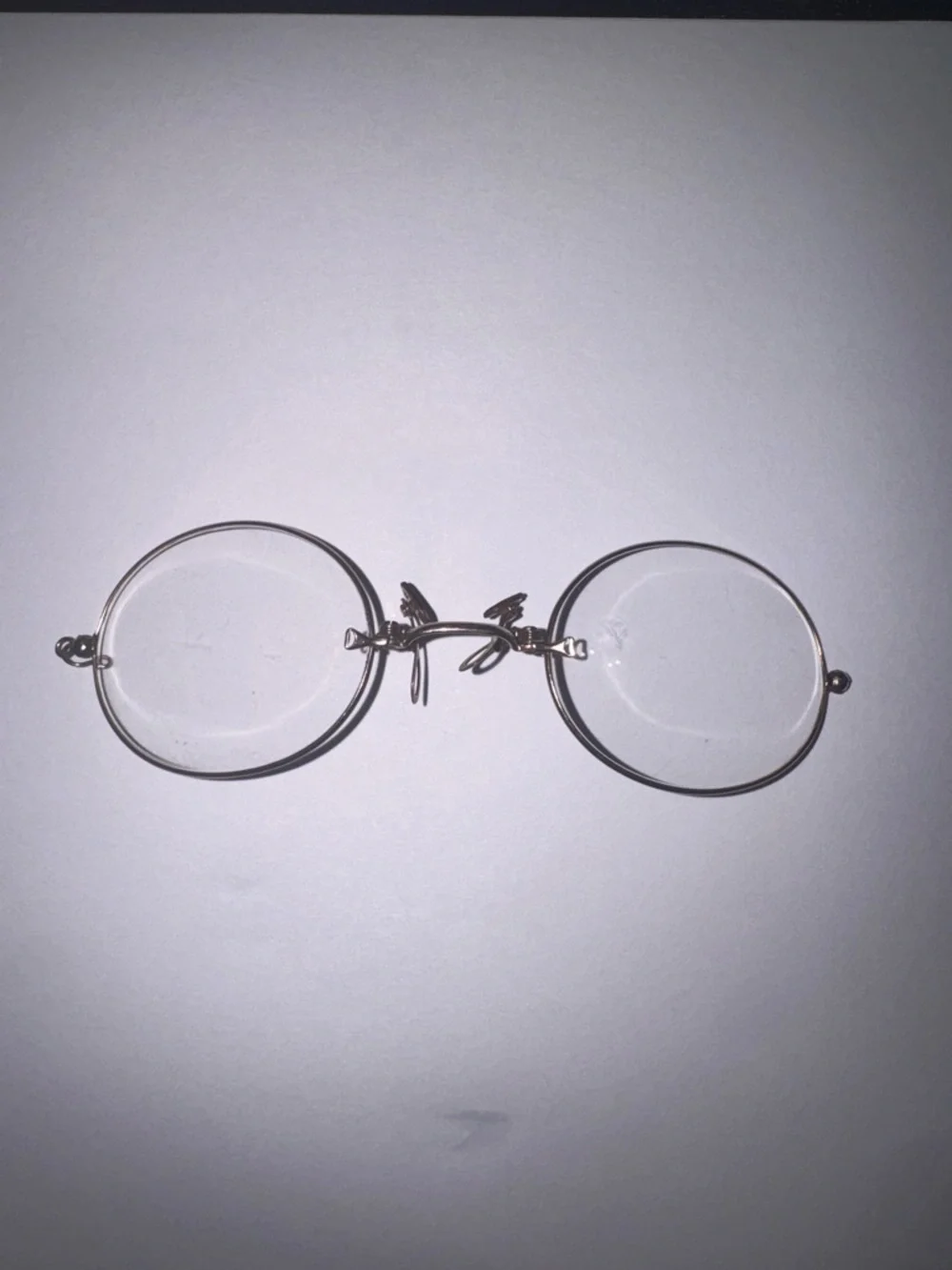 Round Wireframe Glasses in Gold Tone